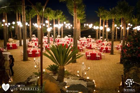 hacienda parrales|Los arcos del patio de la hacienda...